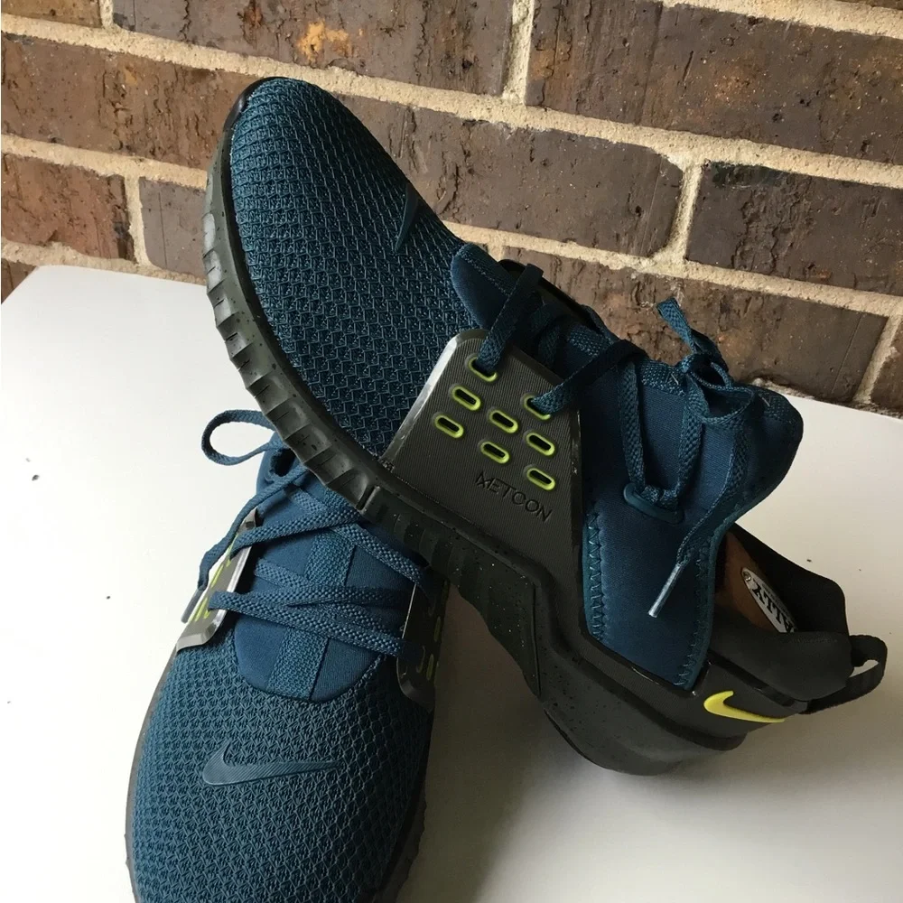 Nike breathable teal
